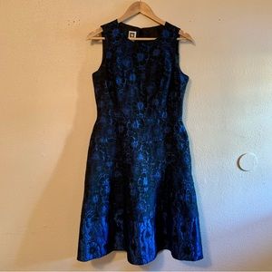 Anne Klein Knee Length Sleeveless Dress Size 4